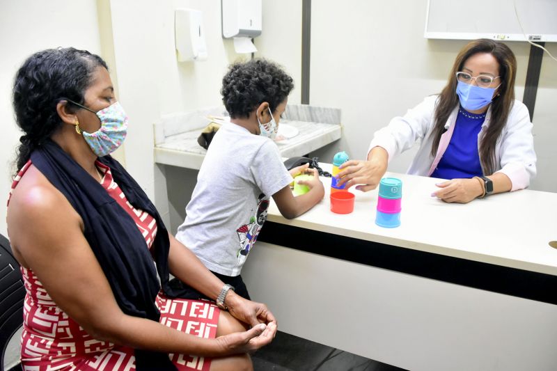 BelÃ©m, ParÃ¡, Brasil. HOSPITAL DAS CLINICAS GASPAR VIANA - TERAPIAS JANEIRO BRANCO - RICARDO AMANAJÃS - AG PARÃ - 14.01.2021 <div class='credito_fotos'>Foto: Ricardo Amanajás / Ag. Pará   |   <a href='/midias/2021/originais/7186_86fe611d-5fd9-4d21-d678-e805062357ad.jpg' download><i class='fa-solid fa-download'></i> Download</a></div>