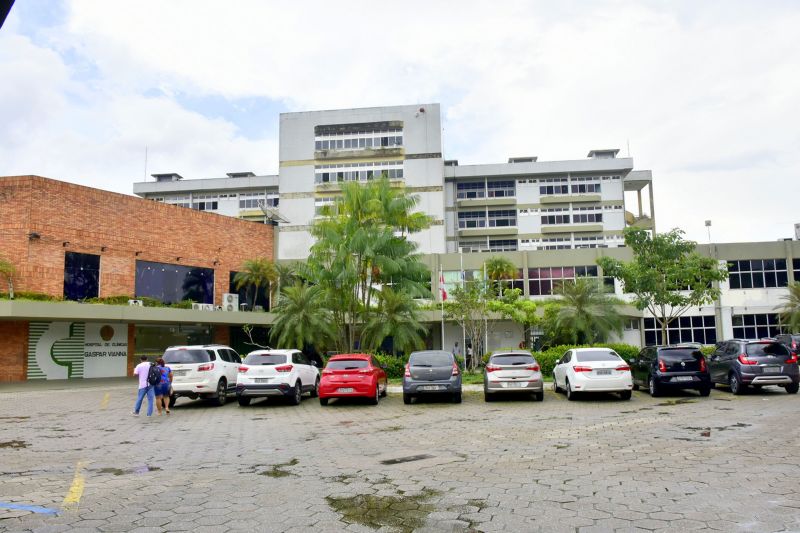 BelÃ©m, ParÃ¡, Brasil. HOSPITAL DAS CLINICAS GASPAR VIANA - TERAPIAS JANEIRO BRANCO - RICARDO AMANAJÃS - AG PARÃ - 14.01.2021 <div class='credito_fotos'>Foto: Ricardo Amanajás / Ag. Pará   |   <a href='/midias/2021/originais/7186_dfc2ec90-a33a-fbb7-1397-f275f9c3858b.jpg' download><i class='fa-solid fa-download'></i> Download</a></div>