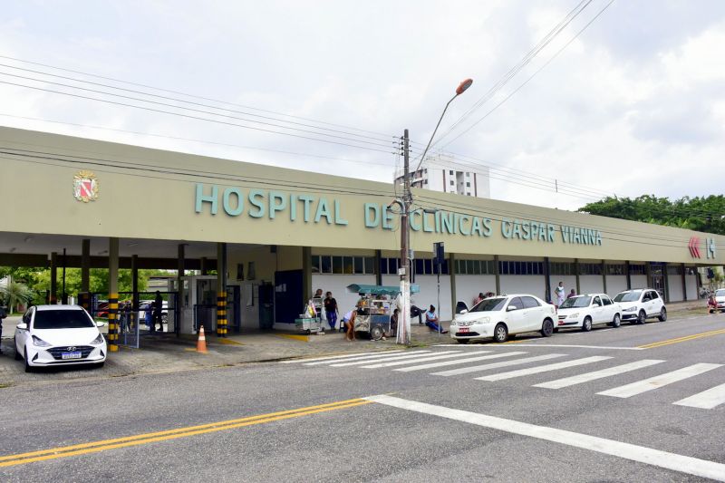 BelÃ©m, ParÃ¡, Brasil. HOSPITAL DAS CLINICAS GASPAR VIANA - TERAPIAS JANEIRO BRANCO - RICARDO AMANAJÃS - AG PARÃ - 14.01.2021 <div class='credito_fotos'>Foto: Ricardo Amanajás / Ag. Pará   |   <a href='/midias/2021/originais/7186_f2b80d26-45e0-5ff2-efb2-049fe720d30d.jpg' download><i class='fa-solid fa-download'></i> Download</a></div>