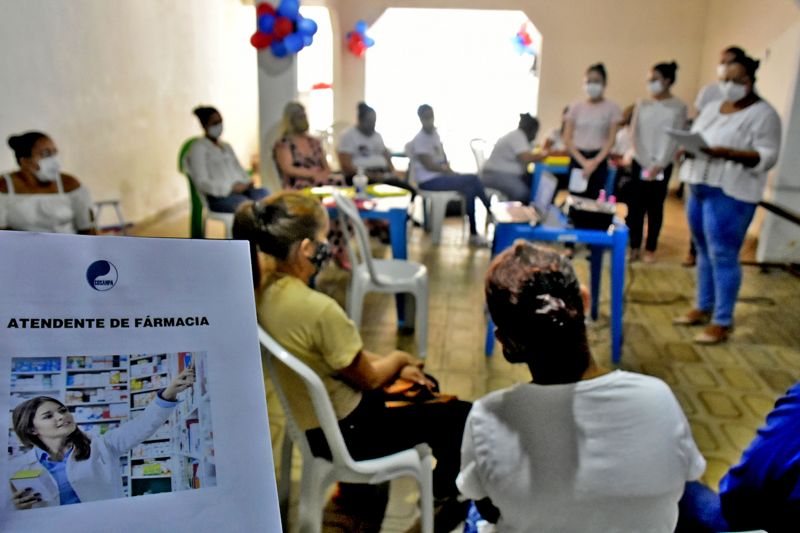 BelÃ©m, ParÃ¡, Brasil. CURSO COSANPA - Escola de Ed. Infantil Nsa Sra do PerpÃ©tuo Socorro - 22/01/2021 <div class='credito_fotos'>Foto: Ricardo Amanajás / Ag. Pará   |   <a href='/midias/2021/originais/7223_cd6202bd-faf5-dde9-013d-bd716bf3c801.jpg' download><i class='fa-solid fa-download'></i> Download</a></div>