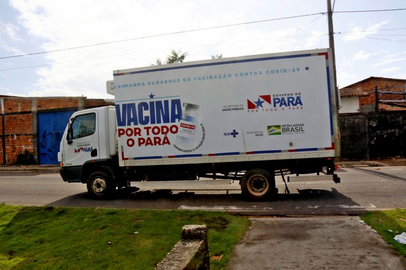 BelÃ©m, ParÃ¡, Brasil.  VACINA SAINDO PARA O INTERIOR - 08/02/2021 <div class='credito_fotos'>Foto: Ricardo Amanajás / Ag. Pará   |   <a href='/midias/2021/originais/7296_4ec299c0-588b-04cd-54af-382d181a5fad.jpg' download><i class='fa-solid fa-download'></i> Download</a></div>