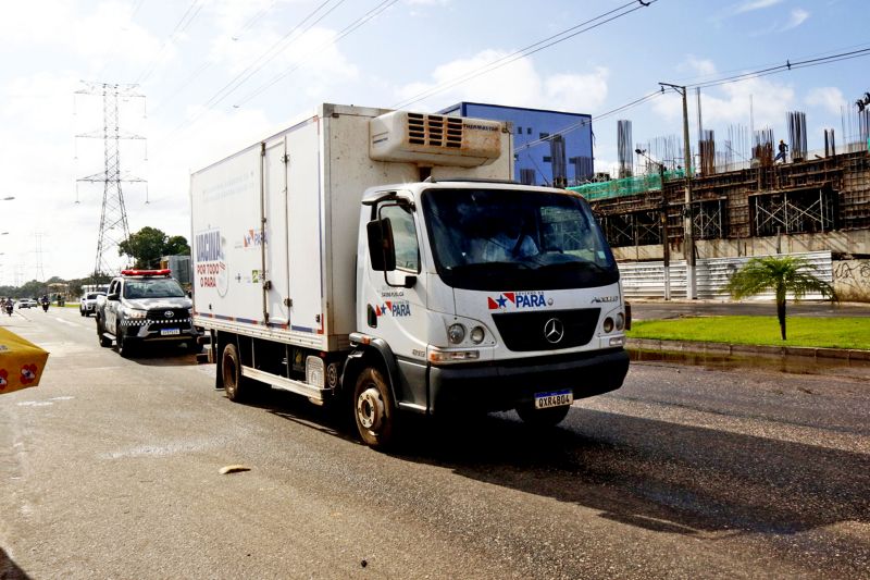 BelÃ©m, ParÃ¡, Brasil.  VACINA SAINDO PARA O INTERIOR - 08/02/2021 <div class='credito_fotos'>Foto: Ricardo Amanajás / Ag. Pará   |   <a href='/midias/2021/originais/7296_c0daee86-af16-14a9-e4da-4cd6b5782a58.jpg' download><i class='fa-solid fa-download'></i> Download</a></div>