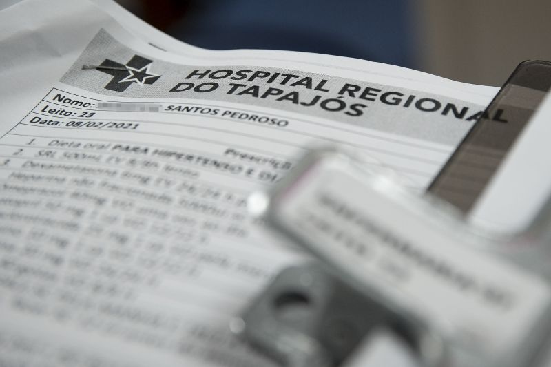 Itaituba, Pará, Brasil. Hospital Regional de Itaituba, Oeste paraense, atende e investe no atendimento com excelência técnica e humanizada para recuperação de pacientes com Covid-19. <div class='credito_fotos'>Foto: Pedro Guerreiro / Ag. Pará   |   <a href='/midias/2021/originais/7297_437f9079-fb0d-4ac0-65d2-a8cf7d14cb0c.jpg' download><i class='fa-solid fa-download'></i> Download</a></div>