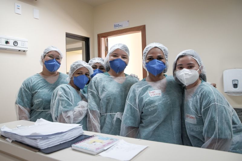 Itaituba, Pará, Brasil. Hospital Regional de Itaituba, Oeste paraense, atende e investe no atendimento com excelência técnica e humanizada para recuperação de pacientes com Covid-19. <div class='credito_fotos'>Foto: Pedro Guerreiro / Ag. Pará   |   <a href='/midias/2021/originais/7297_55be99c9-b4a5-b07c-3512-e32652f8ffd9.jpg' download><i class='fa-solid fa-download'></i> Download</a></div>