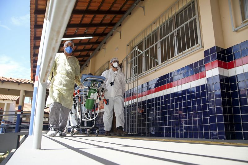 Hospital de Campanha de Santarém recebe primeiros pacientes <div class='credito_fotos'>Foto: Pedro Guerreiro / Ag. Pará   |   <a href='/midias/2021/originais/7334_fc8ef2d3-542a-a45d-73a2-2ce48dfa7916.jpg' download><i class='fa-solid fa-download'></i> Download</a></div>