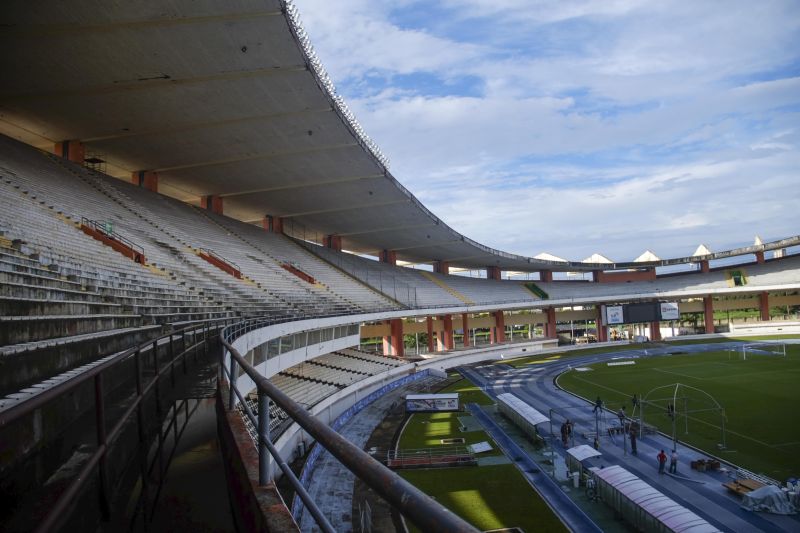 Estádio Olímpico do Pará - Mangueirão 25/02/2021 <div class='credito_fotos'>Foto: Pedro Guerreiro / Ag. Pará   |   <a href='/midias/2021/originais/7356_637716ed-4791-a5aa-5ffe-d79d4e7201cc.jpg' download><i class='fa-solid fa-download'></i> Download</a></div>