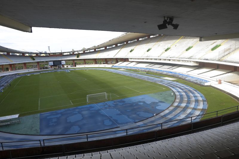 Estádio Olímpico do Pará - Mangueirão 25/02/2021 <div class='credito_fotos'>Foto: Pedro Guerreiro / Ag. Pará   |   <a href='/midias/2021/originais/7356_b4600310-a89b-55c9-f704-8921b54a4f02.jpg' download><i class='fa-solid fa-download'></i> Download</a></div>