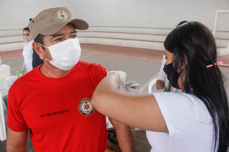  <div class='credito_fotos'>Foto: Marcelo Seabra / Ag. Pará   |   <a href='/midias/2021/originais/7370_1e5ae70b-d3ed-1966-c6eb-a918e27f5cd6.jpg' download><i class='fa-solid fa-download'></i> Download</a></div>