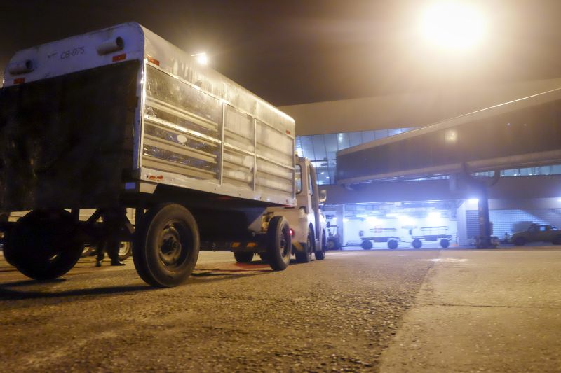 Pará recebe mais 67 mil doses de vacinas CoronaVac/Sinovac <div class='credito_fotos'>Foto: Pedro Guerreiro / Ag. Pará   |   <a href='/midias/2021/originais/7378_5f6d2f5a-aa5e-6404-ac78-eb11e8593be9.jpg' download><i class='fa-solid fa-download'></i> Download</a></div>