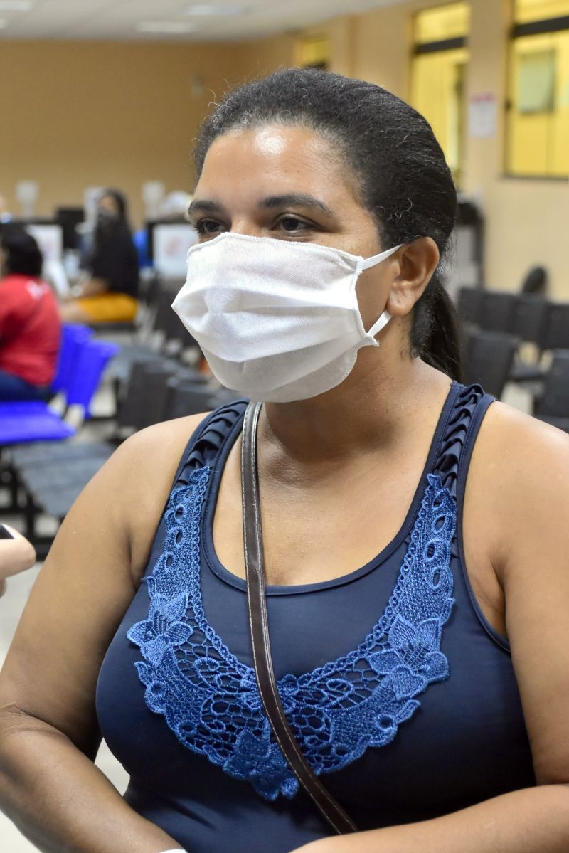 BelÃ©m, ParÃ¡, Brasil. ATENDIMENTO POLI METROPOLITANA - Andreia Santos, feirante, 42 anos  - 30/03/2021 <div class='credito_fotos'>Foto: Ricardo Amanajás / Ag. Pará   |   <a href='/midias/2021/originais/7504_161e4314-f0af-29eb-fed9-5bb3b12c4bec.jpg' download><i class='fa-solid fa-download'></i> Download</a></div>