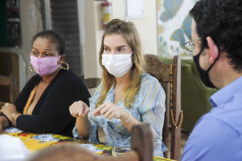 DoaÃ§Ã£o de cestas bÃ¡sicas em diversos abrigos da RMB, e a aÃ§Ã£o provocada na realidade de quem enfrenta situaÃ§Ãµes de vunerabilidade. <div class='credito_fotos'>Foto: Pedro Guerreiro / Ag. Pará   |   <a href='/midias/2021/originais/7520_884e5706-402b-cf1f-6a07-400392063fd1.jpg' download><i class='fa-solid fa-download'></i> Download</a></div>