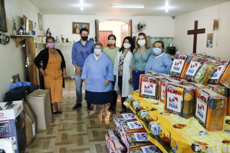 DoaÃ§Ã£o de cestas bÃ¡sicas em diversos abrigos da RMB, e a aÃ§Ã£o provocada na realidade de quem enfrenta situaÃ§Ãµes de vunerabilidade. <div class='credito_fotos'>Foto: Pedro Guerreiro / Ag. Pará   |   <a href='/midias/2021/originais/7520_a12083ff-d14d-818f-9489-29e924570a9d.jpg' download><i class='fa-solid fa-download'></i> Download</a></div>