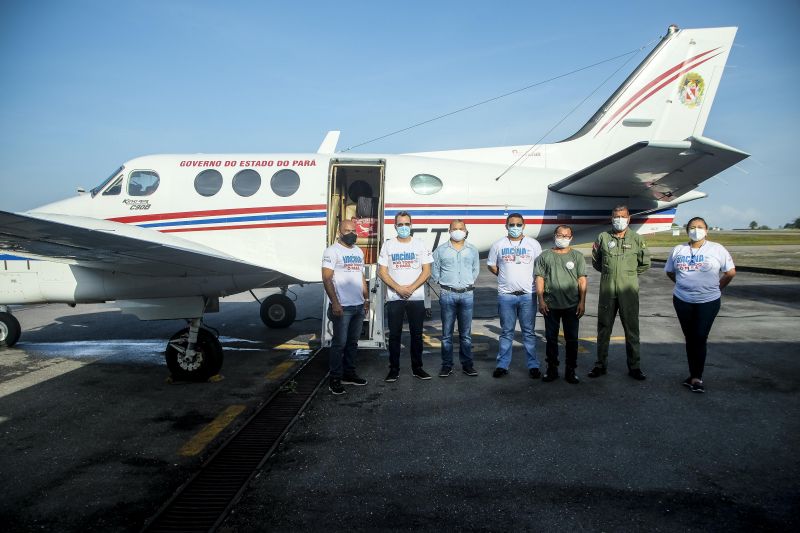 Grupamento aÃ©reo paraense envia doses de vacina contra covid -19 para diversos lugares do interior do estado, Incluindo cidades do MarajÃ³.

FOTO: PEDRO GUERREIRO/AG.PARA <div class='credito_fotos'>Foto: Pedro Guerreiro / Ag. Pará   |   <a href='/midias/2021/originais/7530_eb34726b-0370-f106-83bb-cbf576d37340.jpg' download><i class='fa-solid fa-download'></i> Download</a></div>