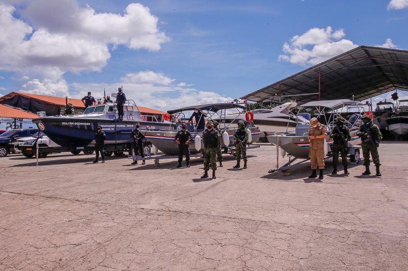 Brasil Para Belem Segunda lancha blindada foi entregue para a seguranÃ§a pÃºblica do ParÃ¡ 12/04/2021
Foto Marco Santos / Ag. Pará <div class='credito_fotos'>Foto: Marco Santos / Ag. Pará   |   <a href='/midias/2021/originais/7531_565686a2-be8b-d4a3-ce81-e258493983bd.jpg' download><i class='fa-solid fa-download'></i> Download</a></div>