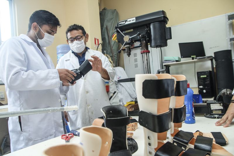 O Nucleo de desenvolvimento em tecnologia assistiva e acessibilidade alia a tecnica e o trabalho humanizado para garantir bons resultados a pacientes. <div class='credito_fotos'>Foto: Pedro Guerreiro / Ag. Pará   |   <a href='/midias/2021/originais/7543_295f3bd5-d37c-d33c-72e6-aff4093ea773.jpg' download><i class='fa-solid fa-download'></i> Download</a></div>