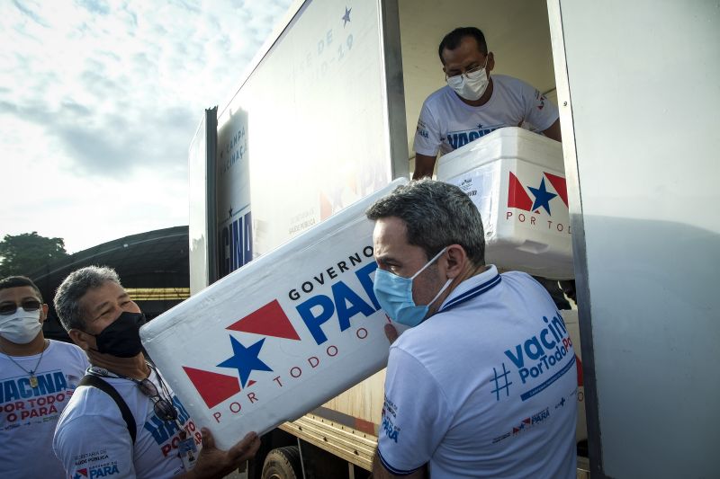 Distribuição feita para as regionais de Santarém, Marabá, Altamira, Conceição do Araguaia e Breves <div class='credito_fotos'>Foto: Pedro Guerreiro / Ag. Pará   |   <a href='/midias/2021/originais/8557_ec36c386-7b8f-3f6e-7dbd-65028f0a16ec.jpg' download><i class='fa-solid fa-download'></i> Download</a></div>