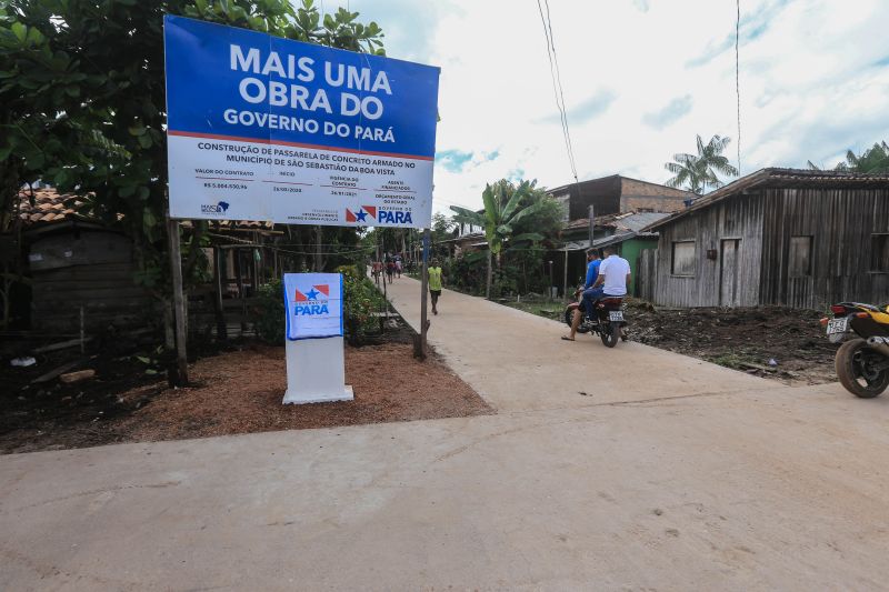 Brasil ParÃ¡ BelÃ©m

Com objetivo de melhorar a acessibilidade para os moradores de SÃ£o SebastiÃ£o da Boa Vista, no arquipÃ©lago do MarajÃ³, o Governo do ParÃ¡ entregou na manhÃ£ desta segunda-feira (26), dois quilÃ´metros e meio de passarelas de concreto armado que vÃ£o beneficiar vÃ¡rios bairros do municÃ­pio. Cortada por igarapÃ©s, a cidade conhecida como a â€œVeneza do MarajÃ³â€ depende de palafitas de madeira para locomoÃ§Ã£o dos habitantes entre alguns bairros. <div class='credito_fotos'>Foto: Jader Paes / Agência Pará   |   <a href='/midias/2021/originais/8559_0bd80233-97fe-e0f0-e264-491f14c98812.jpg' download><i class='fa-solid fa-download'></i> Download</a></div>