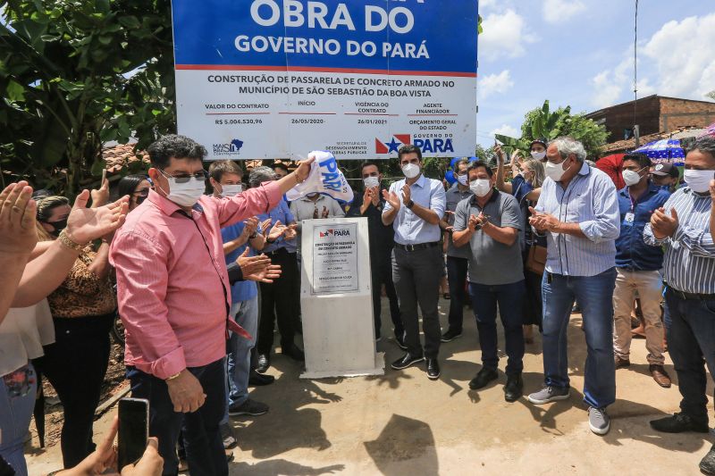 Brasil ParÃ¡ BelÃ©m

Com objetivo de melhorar a acessibilidade para os moradores de SÃ£o SebastiÃ£o da Boa Vista, no arquipÃ©lago do MarajÃ³, o Governo do ParÃ¡ entregou na manhÃ£ desta segunda-feira (26), dois quilÃ´metros e meio de passarelas de concreto armado que vÃ£o beneficiar vÃ¡rios bairros do municÃ­pio. Cortada por igarapÃ©s, a cidade conhecida como a â€œVeneza do MarajÃ³â€ depende de palafitas de madeira para locomoÃ§Ã£o dos habitantes entre alguns bairros. <div class='credito_fotos'>Foto: Jader Paes / Agência Pará   |   <a href='/midias/2021/originais/8559_2eacfecb-1d1a-6953-0bf6-2454725b48fa.jpg' download><i class='fa-solid fa-download'></i> Download</a></div>