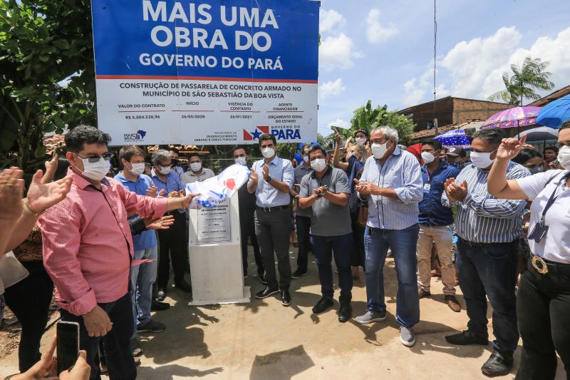 Brasil ParÃ¡ BelÃ©m

Com objetivo de melhorar a acessibilidade para os moradores de SÃ£o SebastiÃ£o da Boa Vista, no arquipÃ©lago do MarajÃ³, o Governo do ParÃ¡ entregou na manhÃ£ desta segunda-feira (26), dois quilÃ´metros e meio de passarelas de concreto armado que vÃ£o beneficiar vÃ¡rios bairros do municÃ­pio. Cortada por igarapÃ©s, a cidade conhecida como a â€œVeneza do MarajÃ³â€ depende de palafitas de madeira para locomoÃ§Ã£o dos habitantes entre alguns bairros. <div class='credito_fotos'>Foto: Jader Paes / Agência Pará   |   <a href='/midias/2021/originais/8559_bd009ac8-1718-4e81-65b8-8082b75224a8.jpg' download><i class='fa-solid fa-download'></i> Download</a></div>