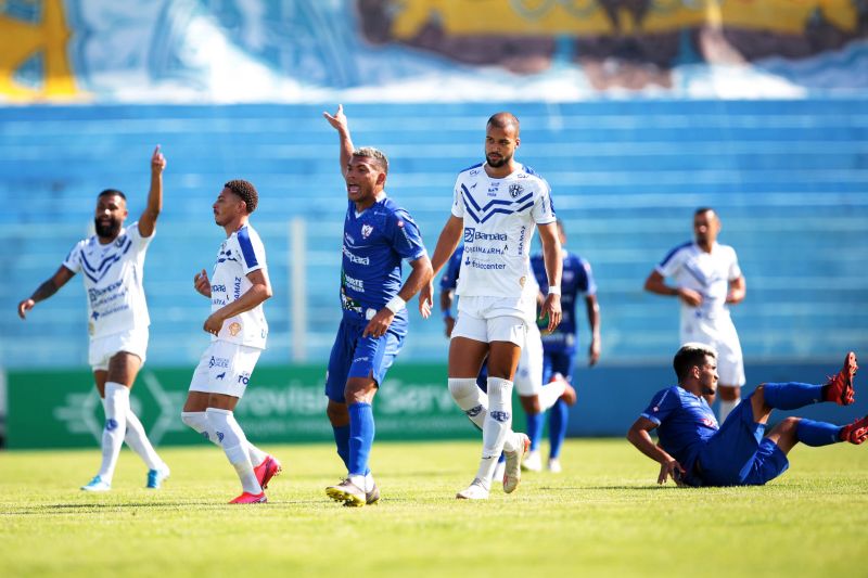 Paysandu x águia de marabá - Fotos Bruno Cecim / AGPARA <div class='credito_fotos'>Foto: Bruno Cecim / Ag.Pará   |   <a href='/midias/2021/originais/8563_080e95f5-df34-d1d0-f19b-da8fe2d806eb.jpg' download><i class='fa-solid fa-download'></i> Download</a></div>