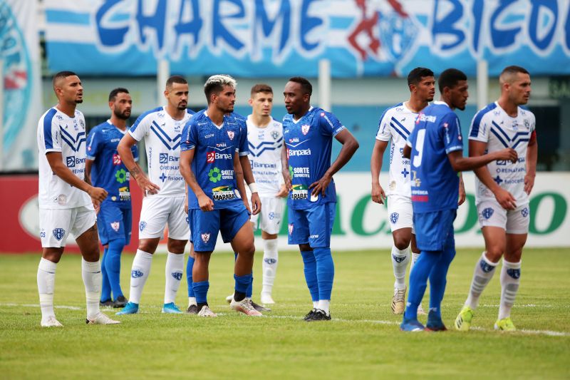 Paysandu x águia de marabá - Fotos Bruno Cecim / AGPARA <div class='credito_fotos'>Foto: Bruno Cecim / Ag.Pará   |   <a href='/midias/2021/originais/8563_6000fbdd-0ed8-0400-5407-afd80631da59.jpg' download><i class='fa-solid fa-download'></i> Download</a></div>