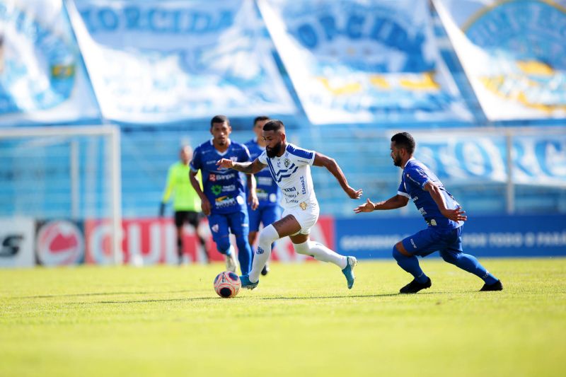 Paysandu x águia de marabá - Fotos Bruno Cecim / AGPARA <div class='credito_fotos'>Foto: Bruno Cecim / Ag.Pará   |   <a href='/midias/2021/originais/8563_61d21da1-46e3-234b-4b8b-5447942ecc4b.jpg' download><i class='fa-solid fa-download'></i> Download</a></div>