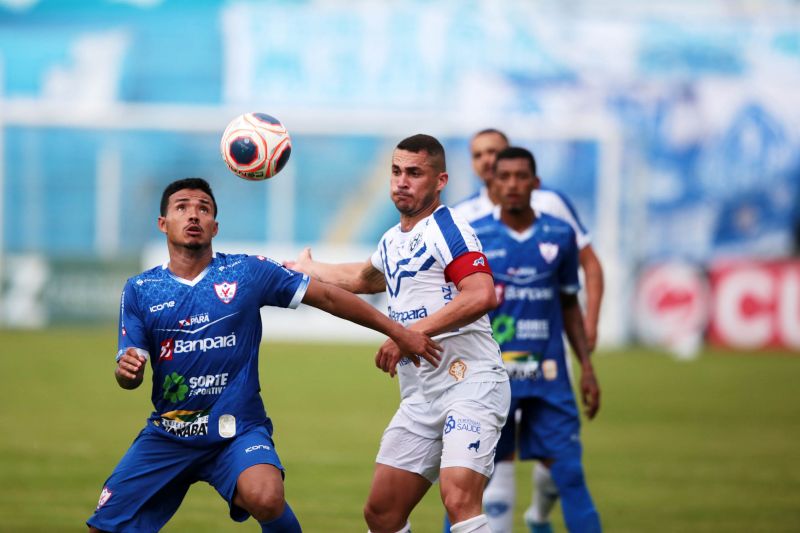 Paysandu x águia de marabá - Fotos Bruno Cecim / AGPARA <div class='credito_fotos'>Foto: Bruno Cecim / Ag.Pará   |   <a href='/midias/2021/originais/8563_6fa8b296-9a27-aa1e-0a67-43ef319be656.jpg' download><i class='fa-solid fa-download'></i> Download</a></div>