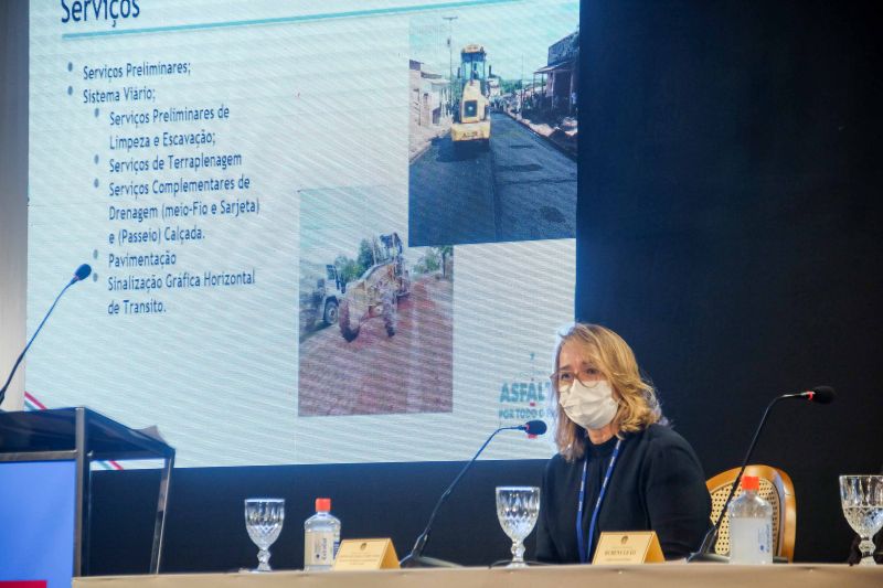 Audiencia publica que alinhou junto com internautas objetivos e metas do programa "Asfalto por todo o Para" <div class='credito_fotos'>Foto: Pedro Guerreiro / Ag. Pará   |   <a href='/midias/2021/originais/8567_11989ec2-9f0a-cf9a-68c4-52baa4b96be7.jpg' download><i class='fa-solid fa-download'></i> Download</a></div>