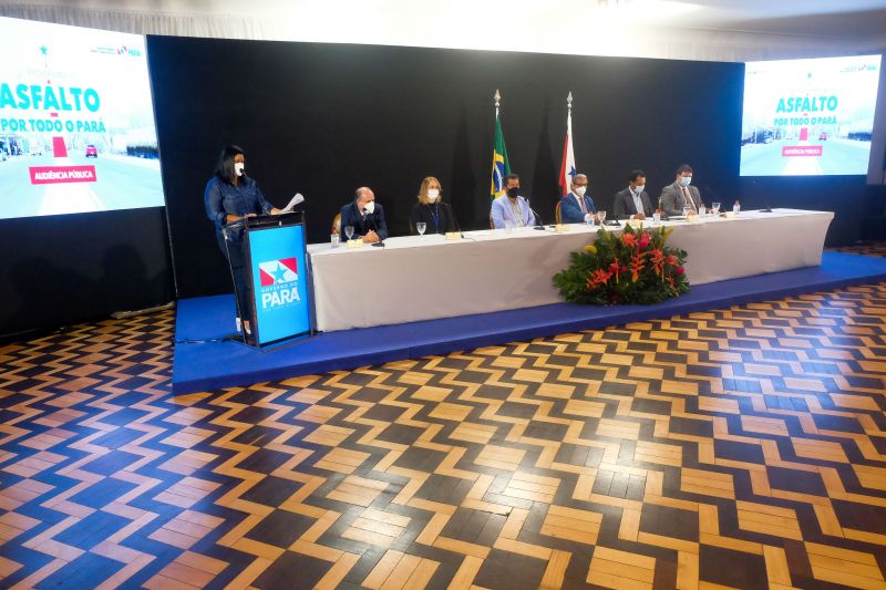 Audiencia publica que alinhou junto com internautas objetivos e metas do programa "Asfalto por todo o Para" <div class='credito_fotos'>Foto: Pedro Guerreiro / Ag. Pará   |   <a href='/midias/2021/originais/8567_67dd9f5c-58f2-06ad-ad4c-d70b9d6ef202.jpg' download><i class='fa-solid fa-download'></i> Download</a></div>