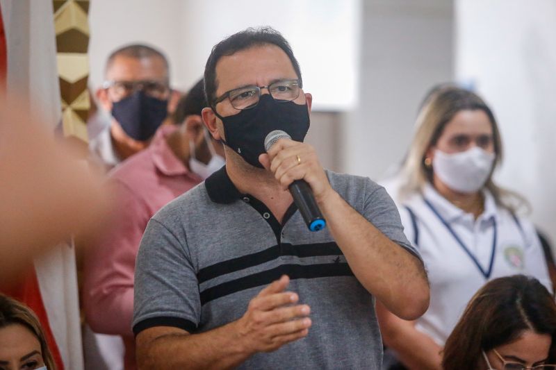 Obra no terminal hidroviÃ¡rio serÃ¡ feita pela Companhia de Portos e Hidrovias do ParÃ¡ e ordem de serviÃ§o foi assinada em solenidade na CÃ¢mara <div class='credito_fotos'>Foto: Marco Santos / Ag. Pará   |   <a href='/midias/2021/originais/8575_5e32f1fb-f4ba-2b0e-1784-ac56c222cd6a.jpg' download><i class='fa-solid fa-download'></i> Download</a></div>