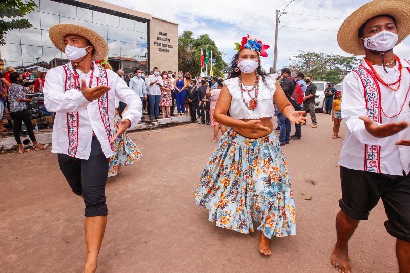 Obra no terminal hidroviÃ¡rio serÃ¡ feita pela Companhia de Portos e Hidrovias do ParÃ¡ e ordem de serviÃ§o foi assinada em solenidade na CÃ¢mara <div class='credito_fotos'>Foto: Marco Santos / Ag. Pará   |   <a href='/midias/2021/originais/8575_a5d068e8-67c8-494b-ef53-bfbeebaba100.jpg' download><i class='fa-solid fa-download'></i> Download</a></div>