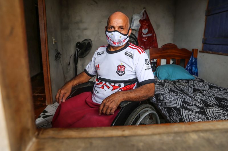 NA FOTO: Elias Viana Oliveira, 62 anos, beneficiado pela Sua Casa <div class='credito_fotos'>Foto: Bruno Cecim / Ag.Pará   |   <a href='/midias/2021/originais/8598_fc58fadb-c9b2-41c0-b1ad-8f9bebd4adb9.jpg' download><i class='fa-solid fa-download'></i> Download</a></div>