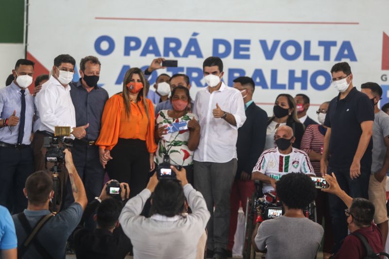 Entrega de cheques  Sua casa, entregar  de títulos  e assinatura  de ordem de serviço Prc da leitura

FOTO: BRUNO CECIM / AG.PARA <div class='credito_fotos'>Foto: Bruno Cecim / Ag.Pará   |   <a href='/midias/2021/originais/8603_c80f2a6e-6e18-d836-6e6d-8ca4ae2606ce.jpg' download><i class='fa-solid fa-download'></i> Download</a></div>