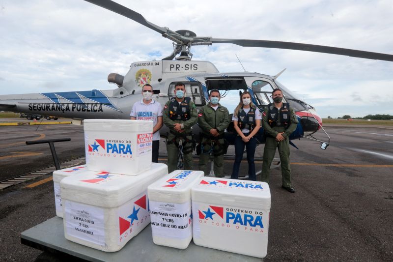 Neste domingo (16), o Grupamento AÃ©reo de SeguranÃ§a PÃºblica (Graesp) realiza mais uma etapa da distribuiÃ§Ã£o de entregas das vacinas em combate Ã  Covid-19. A logÃ­stica Ã© feita por meio de uma aÃ§Ã£o conjunta entre a Secretaria de SeguranÃ§a PÃºblica  e Defesa Social do Estado (Segup) e a Secretaria de SaÃºde do ParÃ¡ (Sespa). Os imunizantes fazem parte das duas Ãºltimas remessas recebidas pelo Governo do Estado e serÃ£o distribuÃ­das aos polos regionais do Estado. <div class='credito_fotos'>Foto: Alex Ribeiro / Ag. Pará   |   <a href='/midias/2021/originais/8631_94ab4b5b-3add-6dfb-8376-d97f20974c15.jpg' download><i class='fa-solid fa-download'></i> Download</a></div>