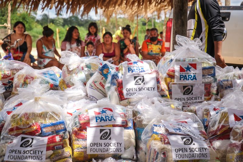 Entrega de 393 Cestas BÃ¡sicas para IndÃ­genas dos MunicÃ­pios de TucuruÃ­ <div class='credito_fotos'>Foto: Rodrigo Pinheiro / Ag.Pará   |   <a href='/midias/2021/originais/8647_e6972c75-0687-5914-17cd-d563c1106dd2.jpg' download><i class='fa-solid fa-download'></i> Download</a></div>