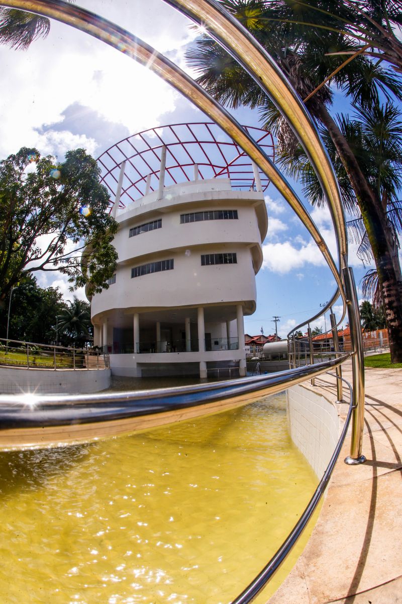 O Governo do ParÃ¡ inaugurou, na tarde desta sexta-feira (21), a Casa da Cultura Fonte do CaranÃ£ em SalinÃ³polis, no nordeste paraense. O lugar reÃºne ciÃªncia, cultura, histÃ³ria, lazer e turismo em um ponto jÃ¡ conhecido do municÃ­pio, o EspaÃ§o Fonte do CaranÃ£. A obra, que custou cerca de R$ 7 milhÃµes, foi totalmente financiada pelo Estado, por intermÃ©dio da Secretaria de CiÃªncia, Tecnologia e EducaÃ§Ã£o Superior, Profissional e TecnolÃ³gica (Sectet) e da FundaÃ§Ã£o AmazÃ´nia de Amparo a <div class='credito_fotos'>Foto: Marco Santos / Ag. Pará   |   <a href='/midias/2021/originais/8651_0f247052-a584-d3f1-f32f-5d822ce2d281.jpg' download><i class='fa-solid fa-download'></i> Download</a></div>