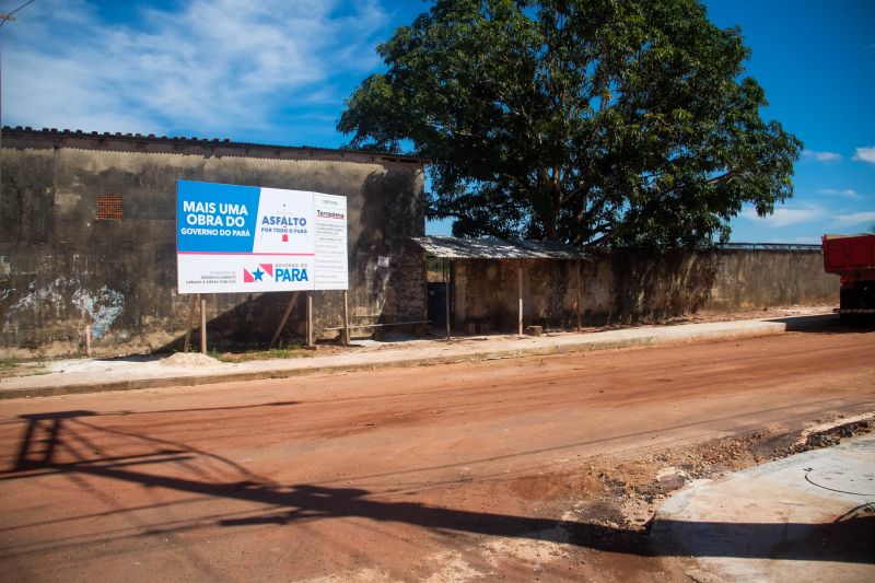 Rua Jardim ProvidÃªncia, no bairro de Ãguas Lindas, passa por obras de criaÃ§Ã£o de galeria de saneamento bÃ¡sico, macrodrenagem e asfaltamento <div class='credito_fotos'>Foto: Pedro Guerreiro / Ag. Pará   |   <a href='/midias/2021/originais/8654_33b8b9e2-df12-6eb2-56f6-e4dfe833d538.jpg' download><i class='fa-solid fa-download'></i> Download</a></div>