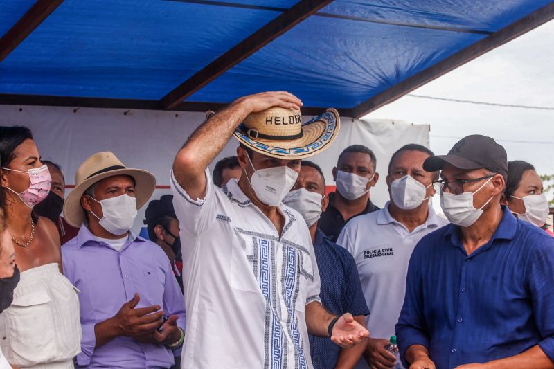 Ato de Assinatura de Convênio para Pavimentação de 7 km de Asfalto em Santa Cruz do Arari Fotos Marco Santos/AGPARÁ <div class='credito_fotos'>Foto: Marco Santos / Ag. Pará   |   <a href='/midias/2021/originais/8667_01056656-2e45-432c-a794-a5f589761695.jpg' download><i class='fa-solid fa-download'></i> Download</a></div>