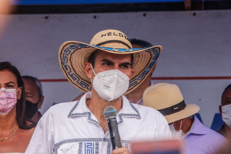 Ato de Assinatura de Convênio para Pavimentação de 7 km de Asfalto em Santa Cruz do Arari Fotos Marco Santos/AGPARÁ <div class='credito_fotos'>Foto: Marco Santos / Ag. Pará   |   <a href='/midias/2021/originais/8667_2e376679-856a-26e5-d386-7fb2a2f746a8.jpg' download><i class='fa-solid fa-download'></i> Download</a></div>