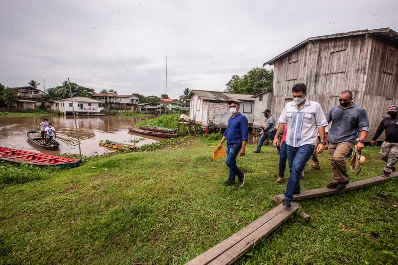 Ato de Assinatura de Convênio para Pavimentação de 7 km de Asfalto em Santa Cruz do Arari Fotos Marco Santos/AGPARÁ <div class='credito_fotos'>Foto: Marco Santos / Ag. Pará   |   <a href='/midias/2021/originais/8667_47b43185-fe00-ff22-8471-93b453850f1d.jpg' download><i class='fa-solid fa-download'></i> Download</a></div>