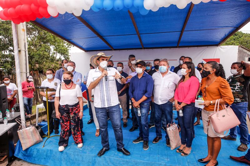 Ato de Assinatura de Convênio para Pavimentação de 7 km de Asfalto em Santa Cruz do Arari Fotos Marco Santos/AGPARÁ <div class='credito_fotos'>Foto: Marco Santos / Ag. Pará   |   <a href='/midias/2021/originais/8667_55272a67-840b-d4ad-f997-58bb12ee3dac.jpg' download><i class='fa-solid fa-download'></i> Download</a></div>