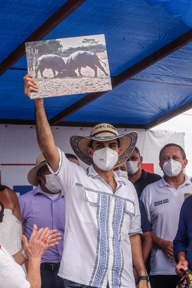 Ato de Assinatura de Convênio para Pavimentação de 7 km de Asfalto em Santa Cruz do Arari Fotos Marco Santos/AGPARÁ <div class='credito_fotos'>Foto: Marco Santos / Ag. Pará   |   <a href='/midias/2021/originais/8667_5ab54b8e-e7dd-6a96-946e-7d98e39d060c.jpg' download><i class='fa-solid fa-download'></i> Download</a></div>