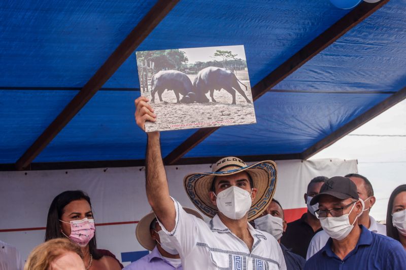 Ato de Assinatura de Convênio para Pavimentação de 7 km de Asfalto em Santa Cruz do Arari Fotos Marco Santos/AGPARÁ <div class='credito_fotos'>Foto: Marco Santos / Ag. Pará   |   <a href='/midias/2021/originais/8667_e2cf3b13-bee9-72cc-dc9d-f05e513c5412.jpg' download><i class='fa-solid fa-download'></i> Download</a></div>