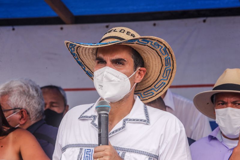 Ato de Assinatura de Convênio para Pavimentação de 7 km de Asfalto em Santa Cruz do Arari Fotos Marco Santos/AGPARÁ <div class='credito_fotos'>Foto: Marco Santos / Ag. Pará   |   <a href='/midias/2021/originais/8667_ed5ffa16-8a10-62d3-ed07-4087905d2e52.jpg' download><i class='fa-solid fa-download'></i> Download</a></div>