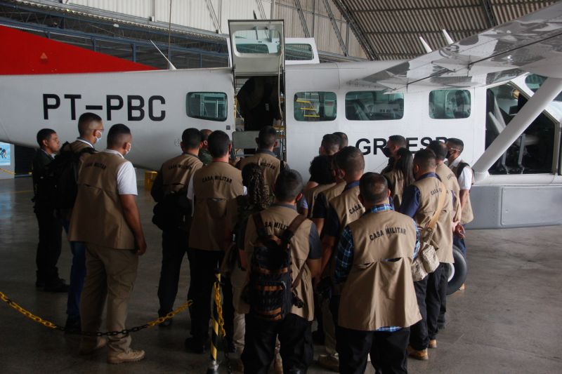 Casa militar promove curso de aerotransporte no Graesp <div class='credito_fotos'>Foto: Marcelo Seabra / Ag. Pará   |   <a href='/midias/2021/originais/8681_b4357d23-1360-d78f-d9a5-b0e0c1e210ca.jpg' download><i class='fa-solid fa-download'></i> Download</a></div>