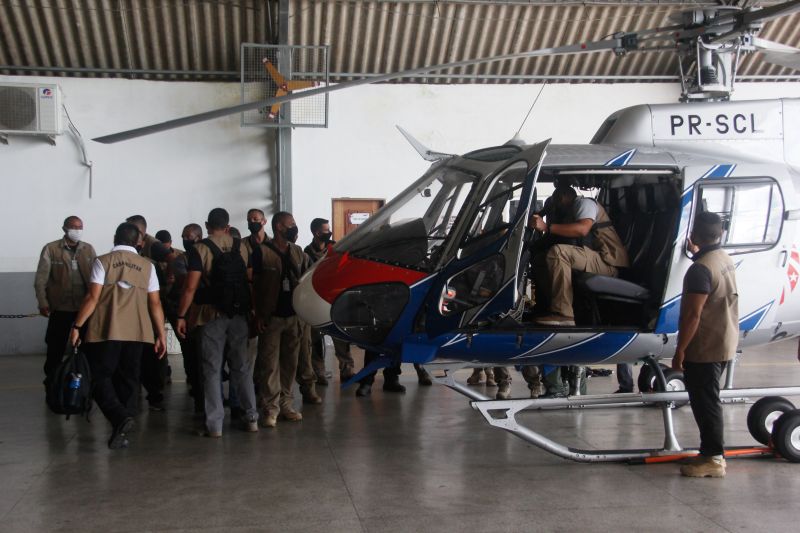 Casa militar promove curso de aerotransporte no Graesp <div class='credito_fotos'>Foto: Marcelo Seabra / Ag. Pará   |   <a href='/midias/2021/originais/8681_fb8676c3-2565-4839-3200-c6fd9ad6252a.jpg' download><i class='fa-solid fa-download'></i> Download</a></div>