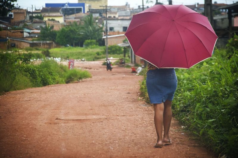 Rua Ananin, em frente ao Terminal de IntegraÃ§Ã£o de Ananindeua, passa por processo de requalificaÃ§Ã£o que o Governo do Estado, por meio do NGTM irÃ¡ iniciar no segundo semestre de 2021. <div class='credito_fotos'>Foto: Pedro Guerreiro / Ag. Pará   |   <a href='/midias/2021/originais/8687_b006a66e-e325-f8e8-8fab-6879f8e53ea8.jpg' download><i class='fa-solid fa-download'></i> Download</a></div>