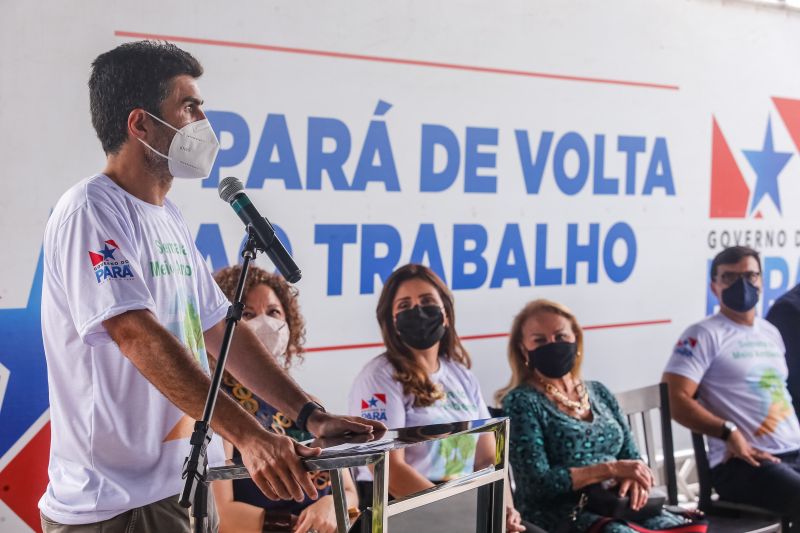 O Governador Helder Barbalho assumiu o compromisso de implementar a Carta da Terra e os Objetivos para o Desenvolvimento SustentÃ¡vel (ODS) no territÃ³rio paraense durante a abertura da Semana Estadual de Meio Ambiente, nesta segunda-feira (07). O ParÃ¡ Ã© o primeiro Estado do Brasil a oficializar este compromisso desde a concepÃ§Ã£o da Carta. O evento tambÃ©m foi marcado pelo plantio de 25 mudas de madeiras nobres da regiÃ£o, ipÃª-amarelo, ipÃª-roxo e pau-preto, no Porto Futuro, em BelÃ©m.Â  <div class='credito_fotos'>Foto: Marco Santos / Ag. Pará   |   <a href='/midias/2021/originais/8689_24bd2064-a1dc-354f-1748-a0159393b25b.jpg' download><i class='fa-solid fa-download'></i> Download</a></div>