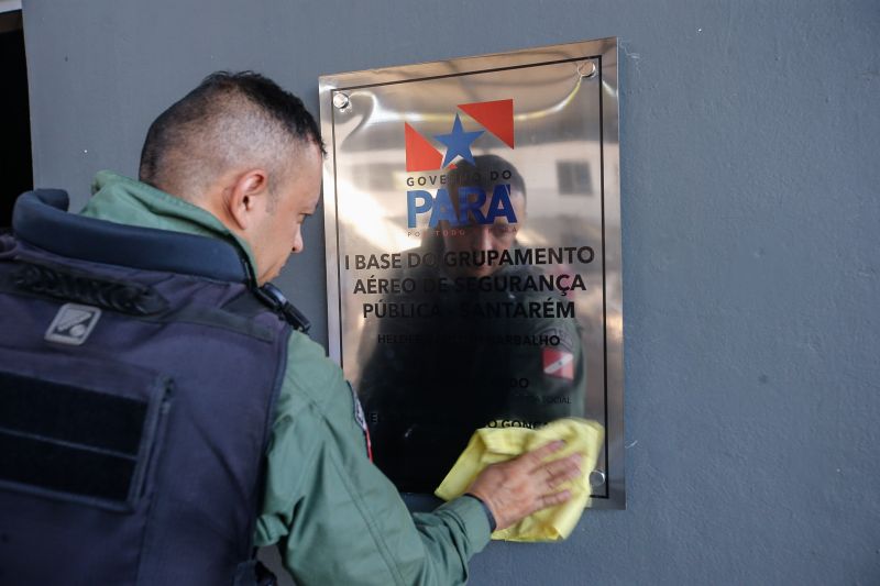 O Grupamento AÃ©reo de SeguranÃ§a PÃºblica (Graesp), vinculado a Secretaria de SeguranÃ§a PÃºblica e Defesa Social do ParÃ¡ (Segup), ganhou, nesta segunda-feira,21, uma nova base operacional no municÃ­pio de SantarÃ©m, Oeste do Estado, por meio do Governo do Estado, em parceria com a prefeitura municipal. <div class='credito_fotos'>Foto: Marco Santos / Ag. Pará   |   <a href='/midias/2021/originais/8738_feb444e9-3a5c-df10-0e8e-3c805b4ea30c.jpg' download><i class='fa-solid fa-download'></i> Download</a></div>