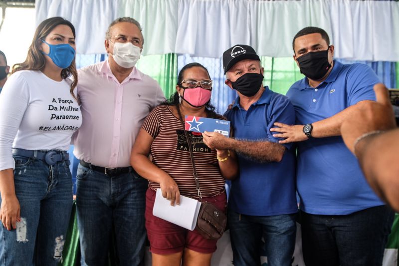 Neste primeiro sábado de julho, 03, a Companhia de Habitação do Estado do Pará (Cohab) beneficiou 78 famílias do município de Marapanim com o programa estadual "Sua Casa", iniciativa do governo do Estado que concede até 21 mil reais para construção, reconstrução e ampliação de casas de famílias de baixa renda

FOTO: PEDRO GUERREIRO / AGPARA <div class='credito_fotos'>Foto: Pedro Guerreiro / Ag. Pará   |   <a href='/midias/2021/originais/8779_088dd5f5-fa4a-c8af-3dbb-7ad0c83c94c1.jpg' download><i class='fa-solid fa-download'></i> Download</a></div>